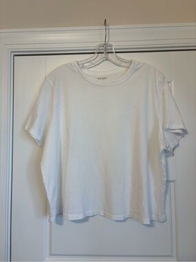 Old Navy NWT Classic White Women's Crewneck Tee